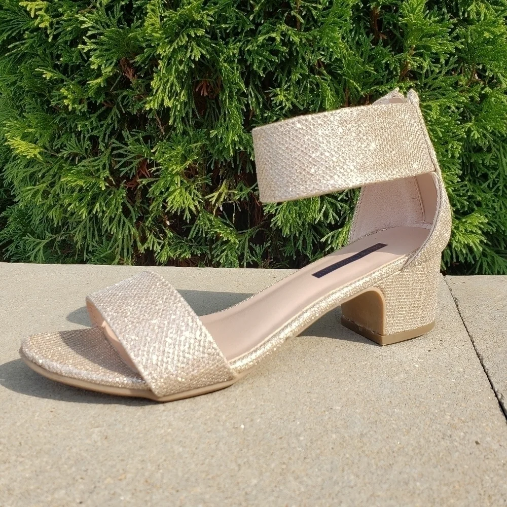 NEW Stuart Weitzman Rosalyn Alexa Ankle Sandals 3